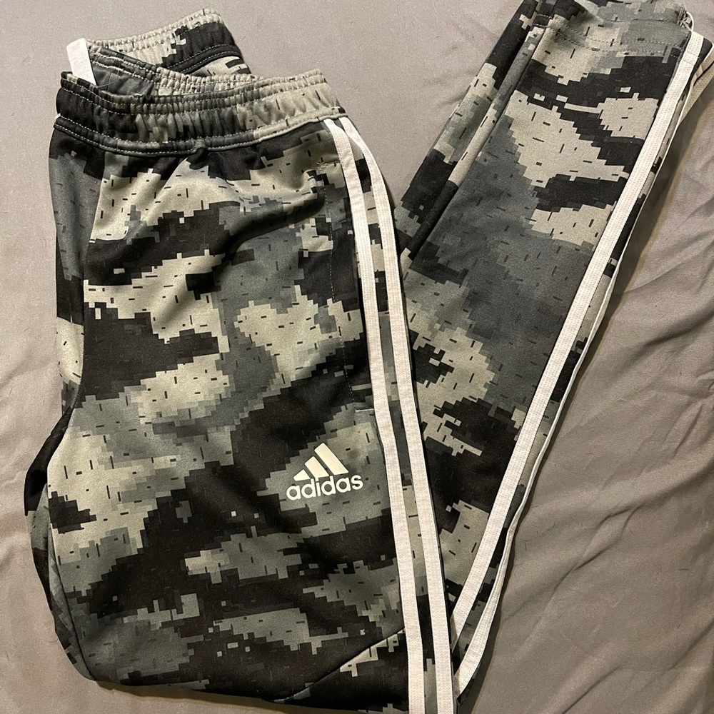 Men’s Adidas Tiro 19 camp pants size small
